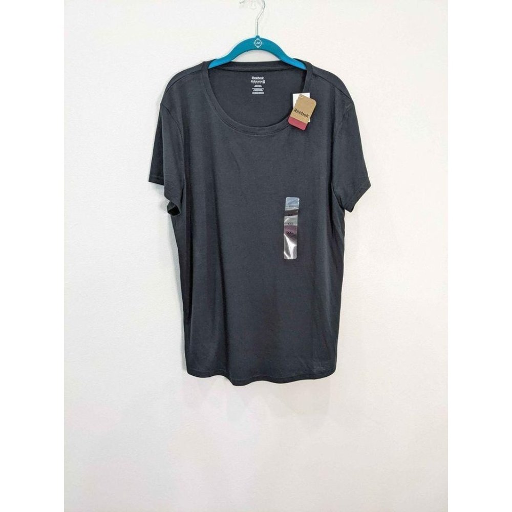 New women's 2XL Reebok shirt
